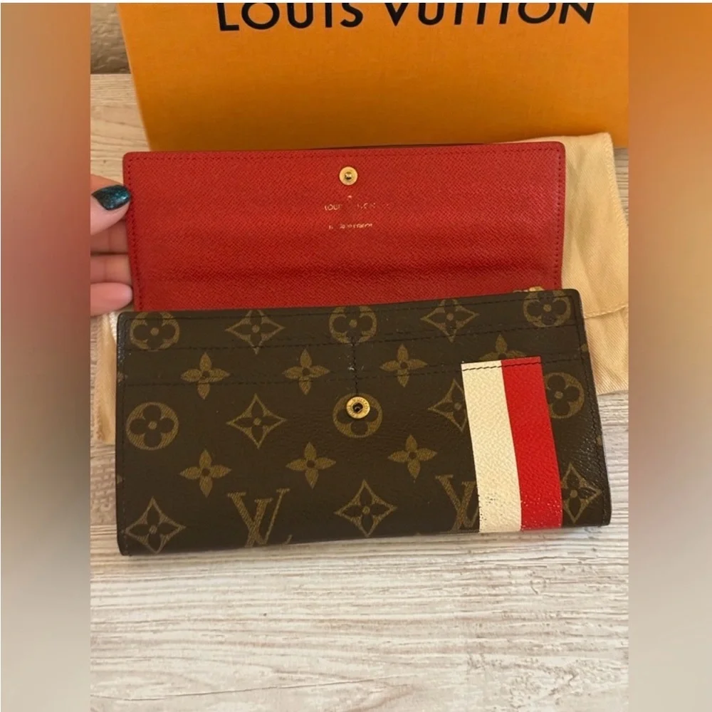 Louis Vuitton Limited Edition Monogram Groom Sarah wallet
